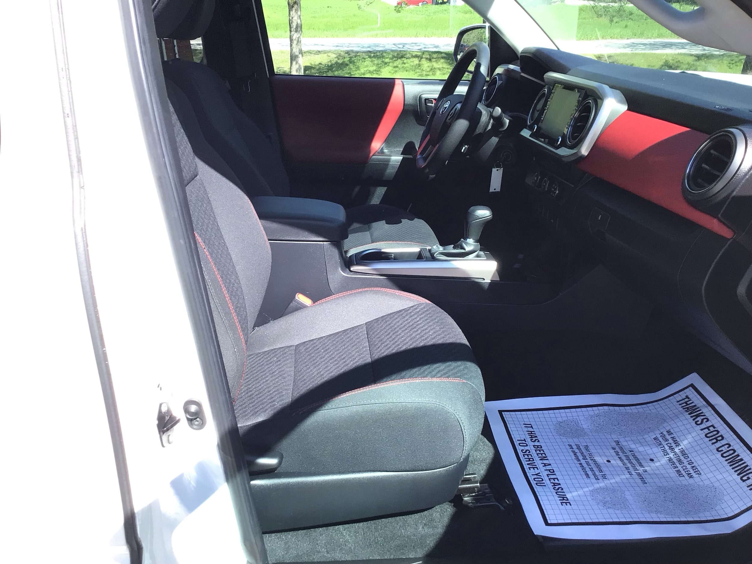 2023 Toyota Tacoma SR5 - Photo 23