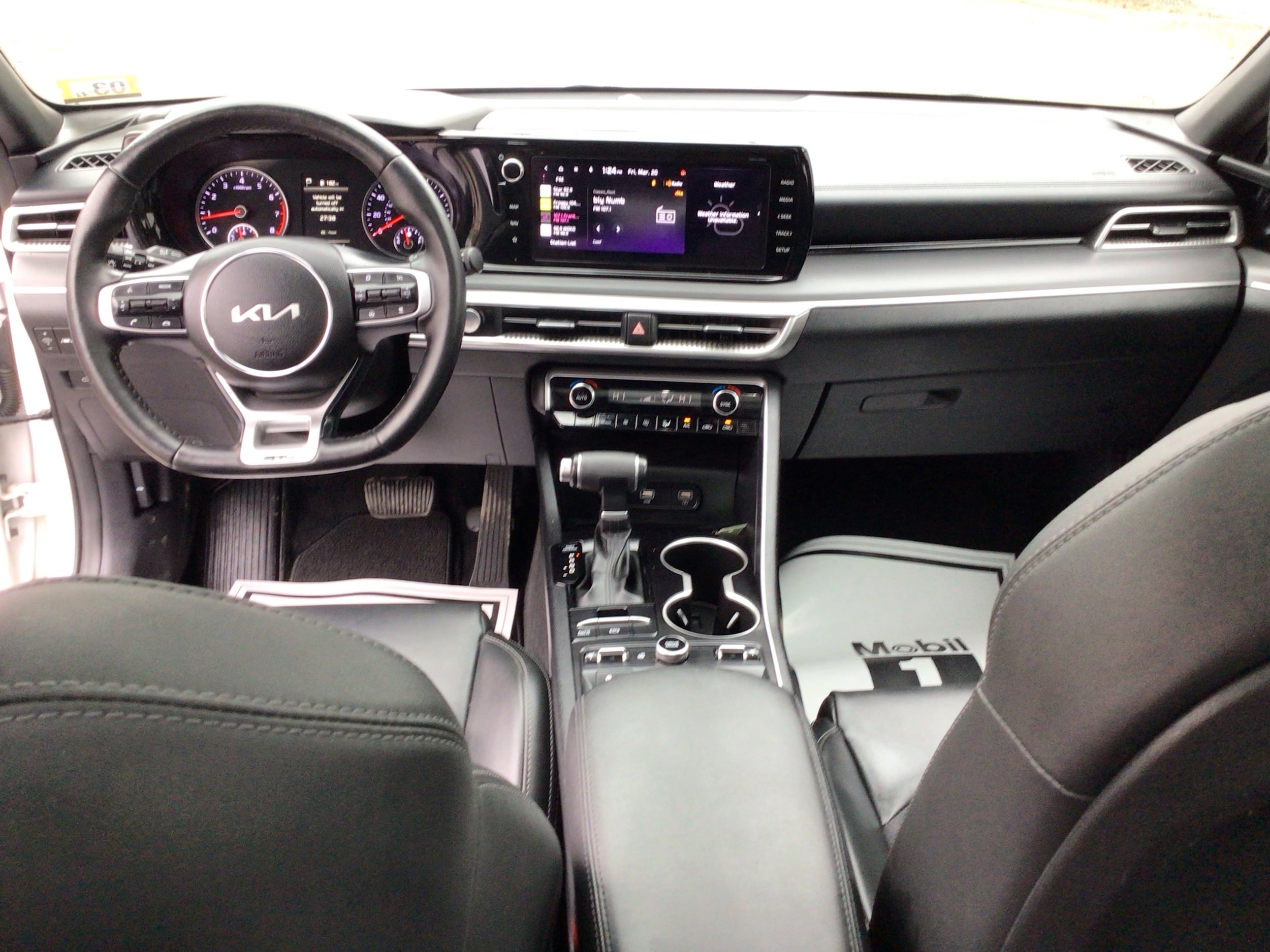 2024 Kia K5 GT-Line - Photo 17