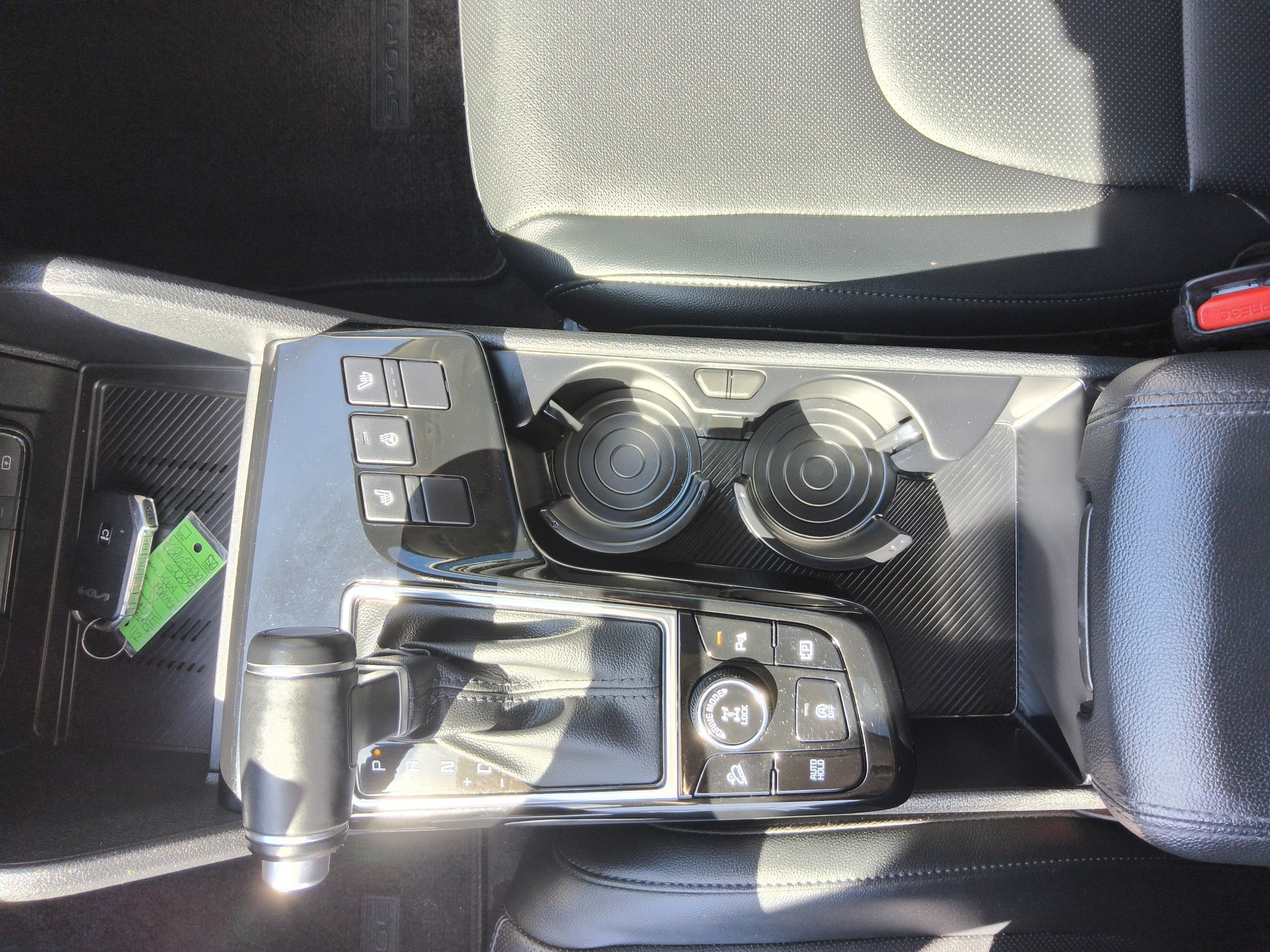 2023 Kia Sportage SX - Photo 19