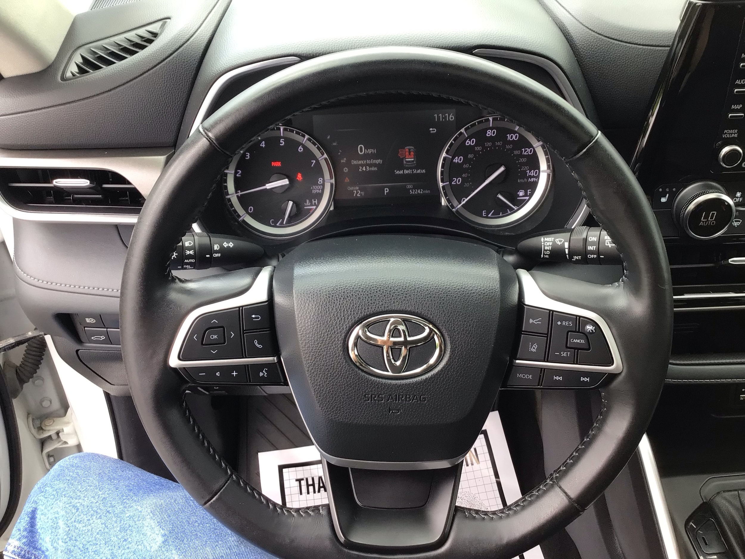 2022 Toyota Highlander XLE - Photo 17