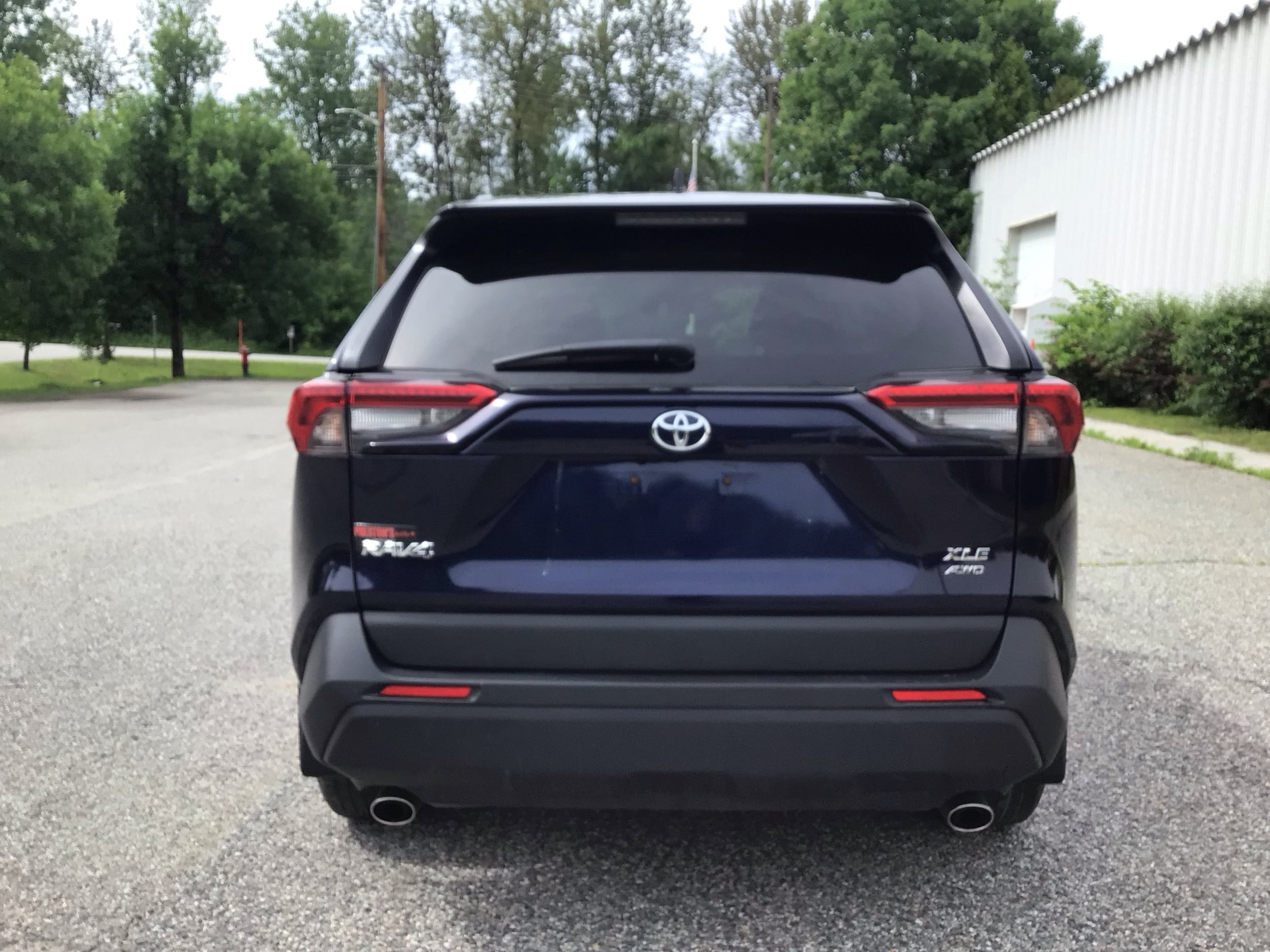 2022 Toyota RAV4 XLE - Photo 6
