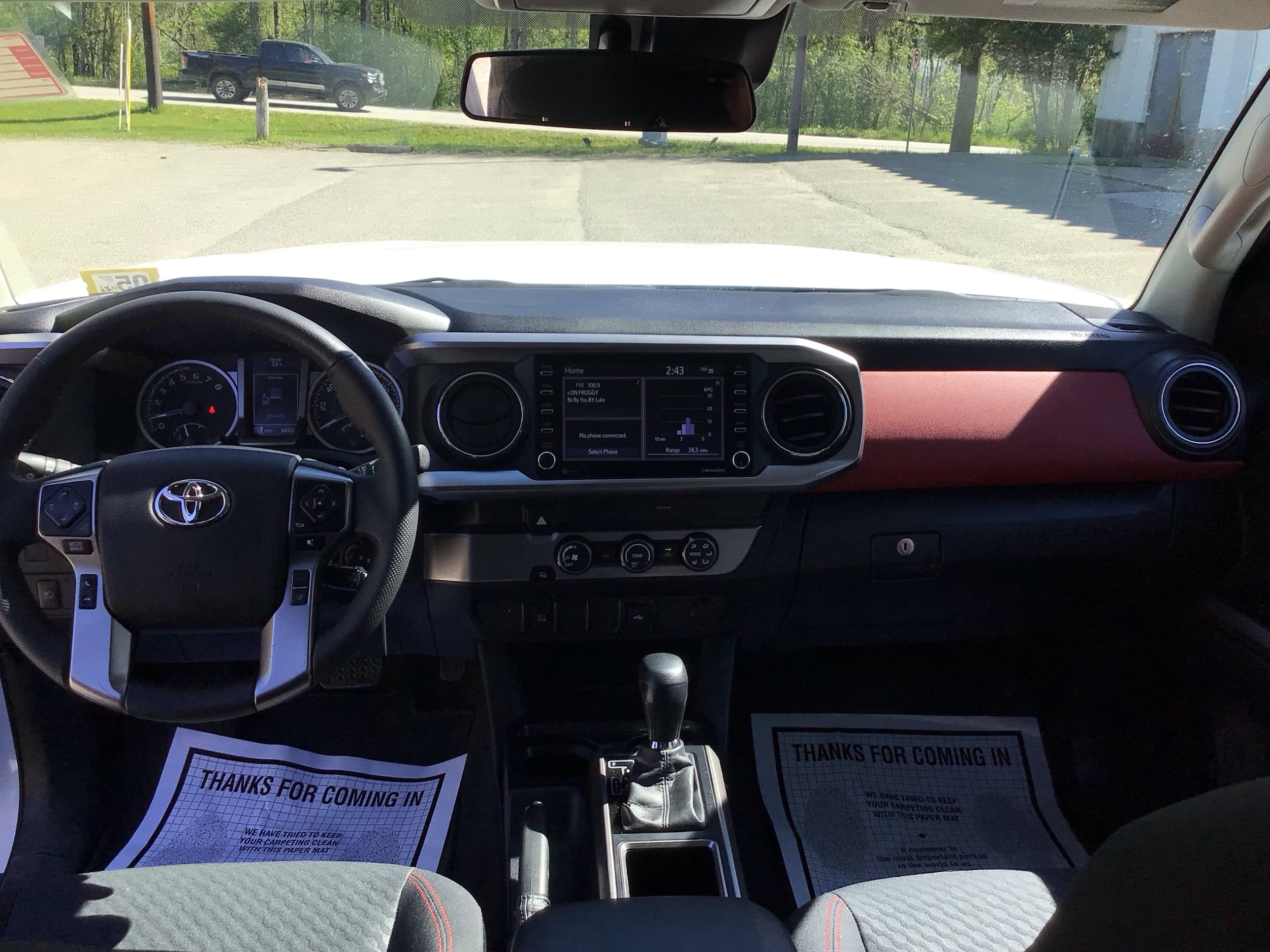 2023 Toyota Tacoma SR5 - Photo 16