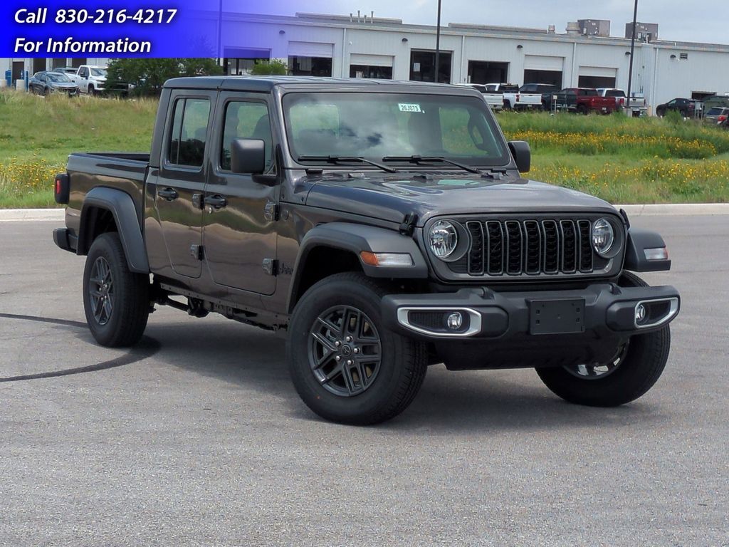 2026 Jeep Gladiator Sport Auto's photo