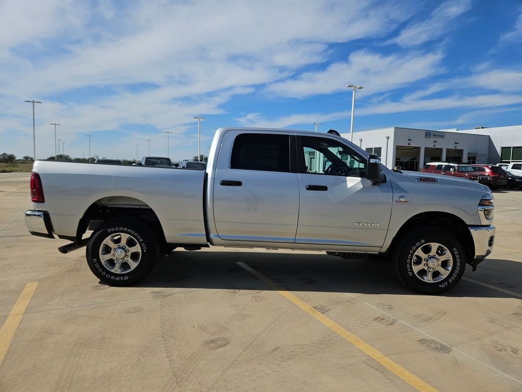 New 2026 Ram 2500 LONE STAR CREW CAB 4X4 6'4 BOX Pickup