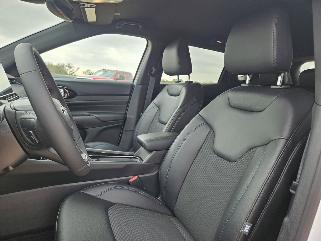 2026 Jeep Compass Altitude Special Edition - Photo 12