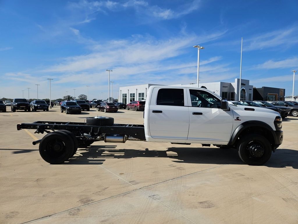 New 2026 Ram 4500 Chassis Cab TRADESMAN CREW 4X4 84' CA Pickup