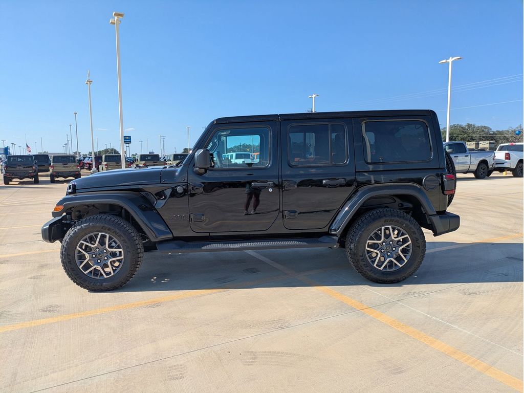 2025 Jeep Wrangler 4-Door Sahara - Photo 5