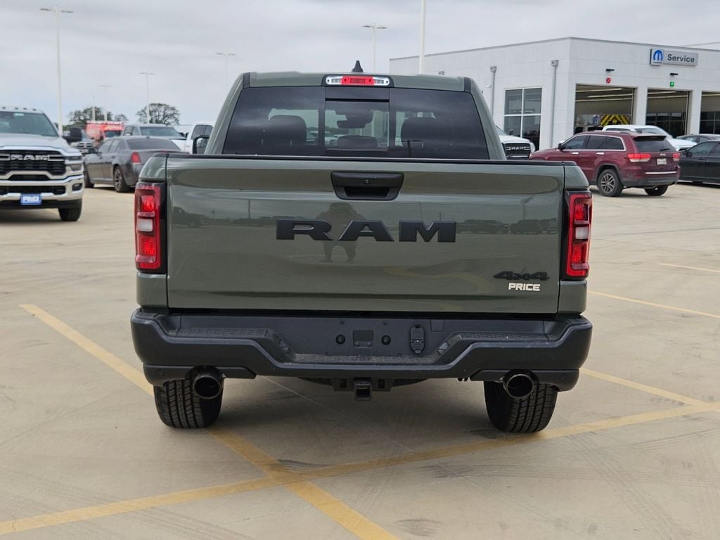 New 2026 Ram 1500 TRADESMAN CREW CAB 4X4 5'7 BOX Pickup