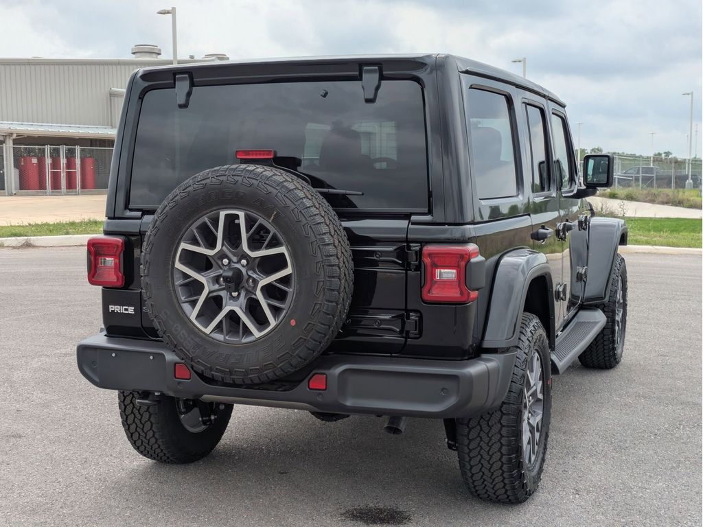 2025 Jeep Wrangler 4-Door Sahara - Photo 3