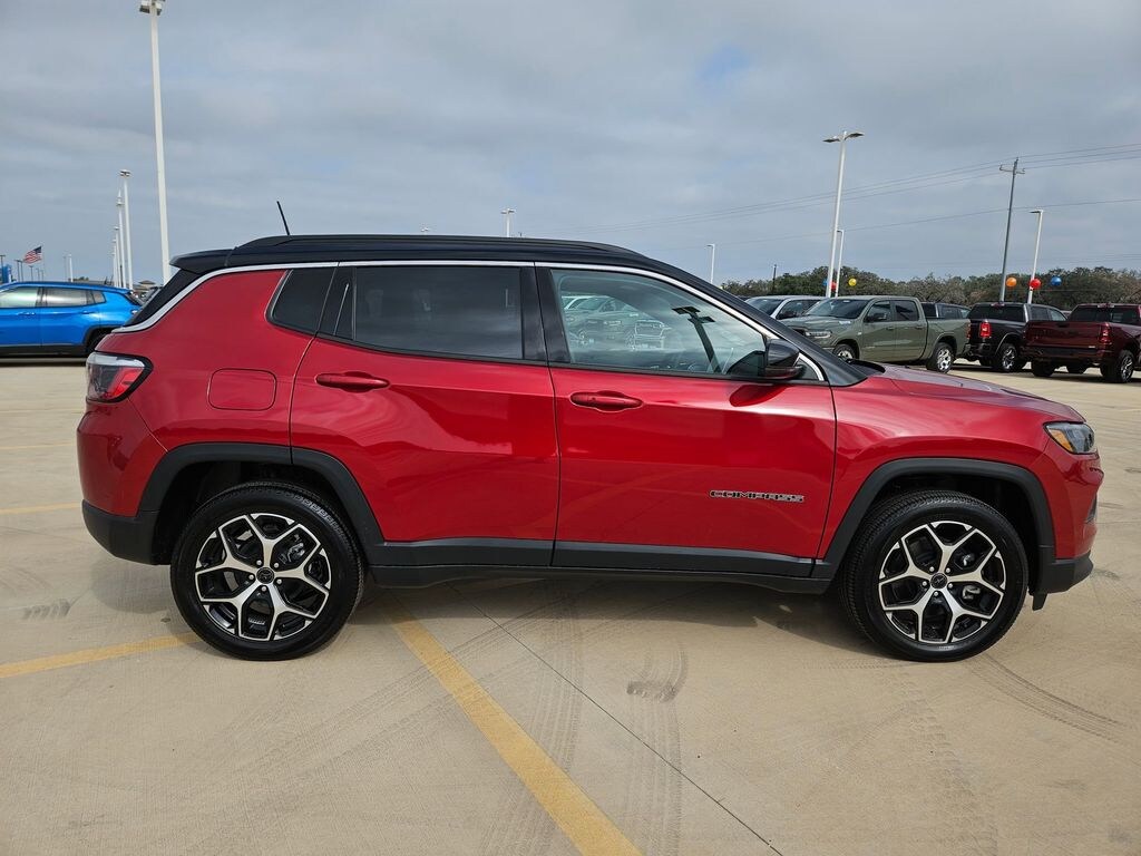 New 2026 Jeep Compass LIMITED 4X4 Sport Utility