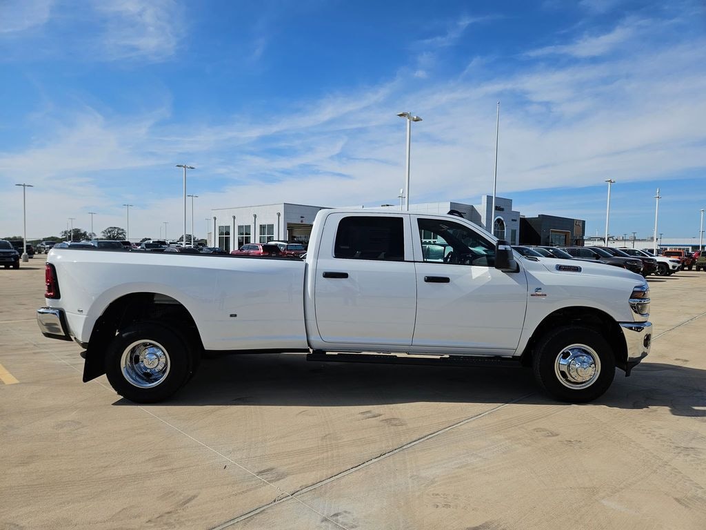 New 2026 Ram 3500 TRADESMAN CREW CAB 4X4 8' BOX Pickup