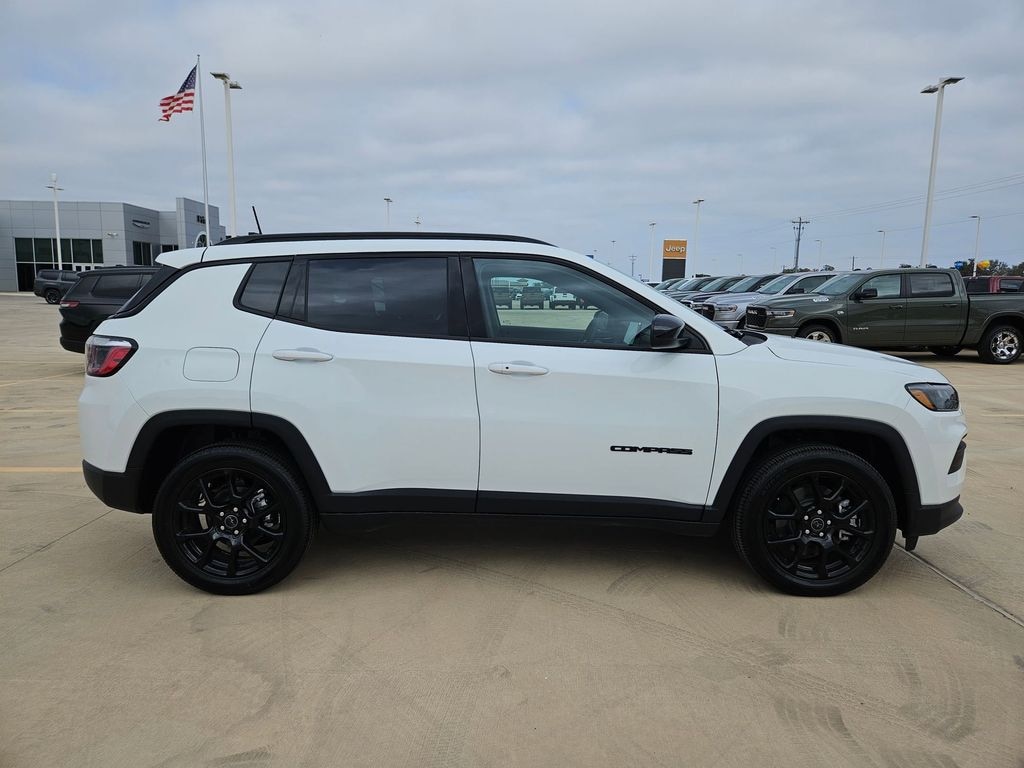 New 2026 Jeep Compass LATITUDE ALTITUDE 4X4 Sport Utility