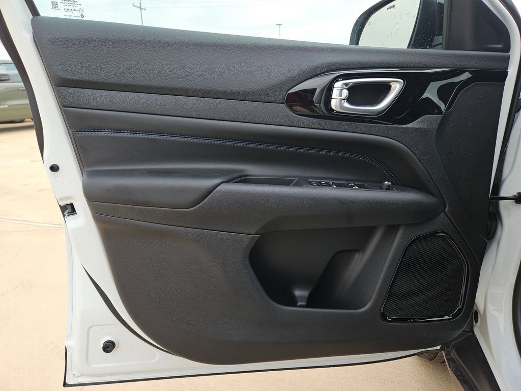2026 Jeep Compass Altitude Special Edition - Photo 11