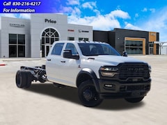 2026 Ram 4500 Chassis Cab TRADESMAN  CREW  4X4 84' CA Pickup