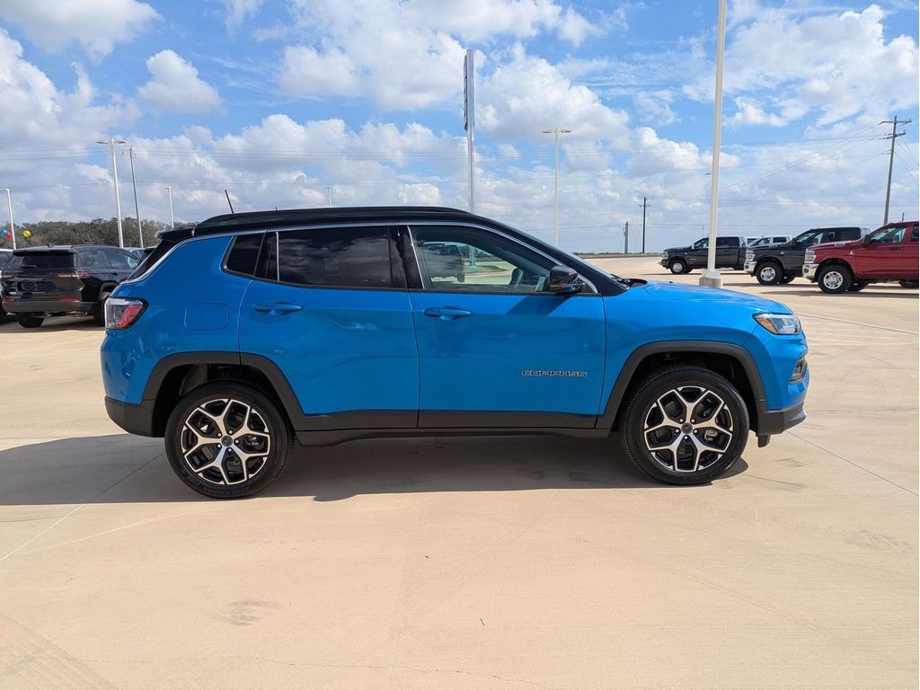 New 2026 Jeep Compass LIMITED 4X4 Sport Utility