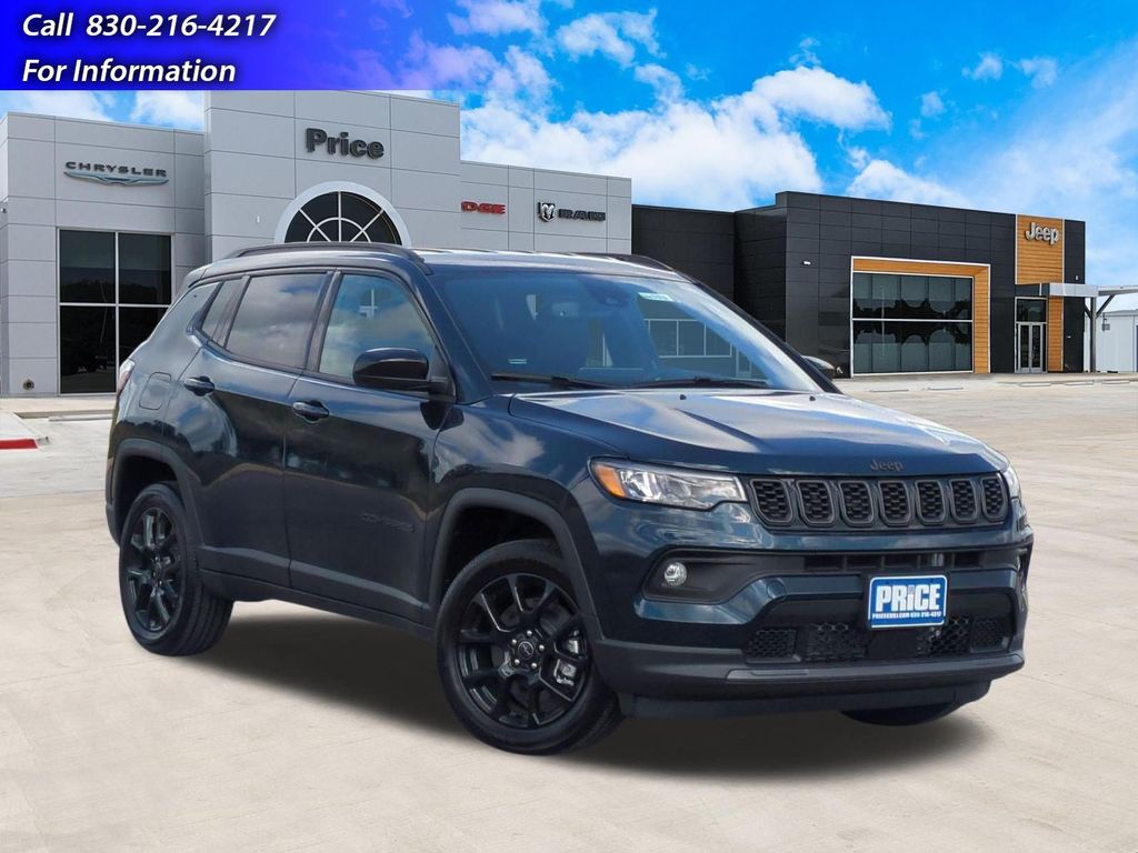 New 2026 Jeep Compass LATITUDE ALTITUDE 4X4