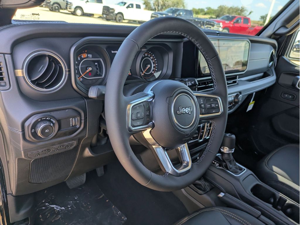2025 Jeep Wrangler 4-Door Sahara - Photo 9