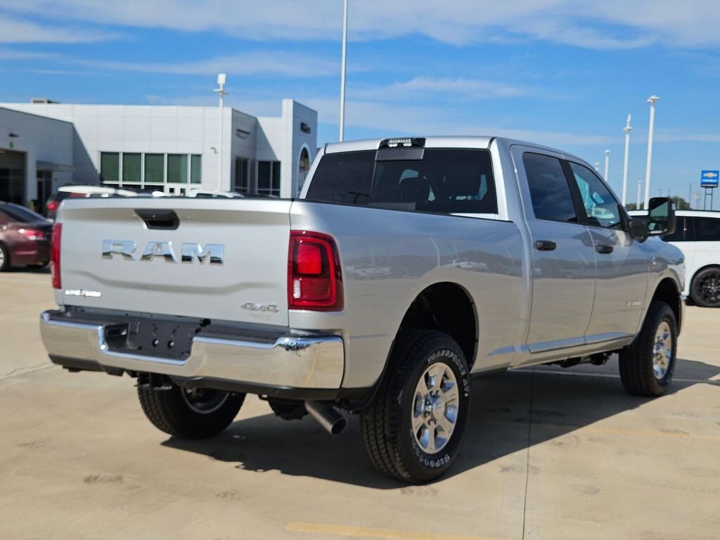 New 2026 Ram 2500 LONE STAR CREW CAB 4X4 6'4 BOX Pickup