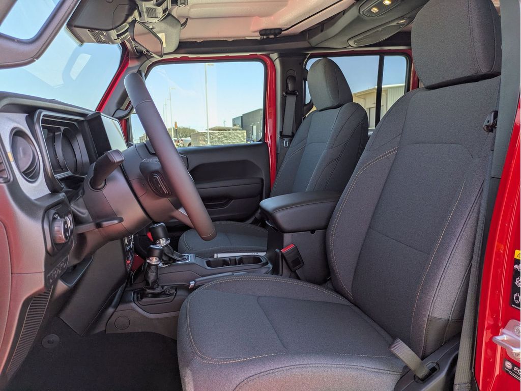 2025 Jeep Gladiator Willys - Photo 9
