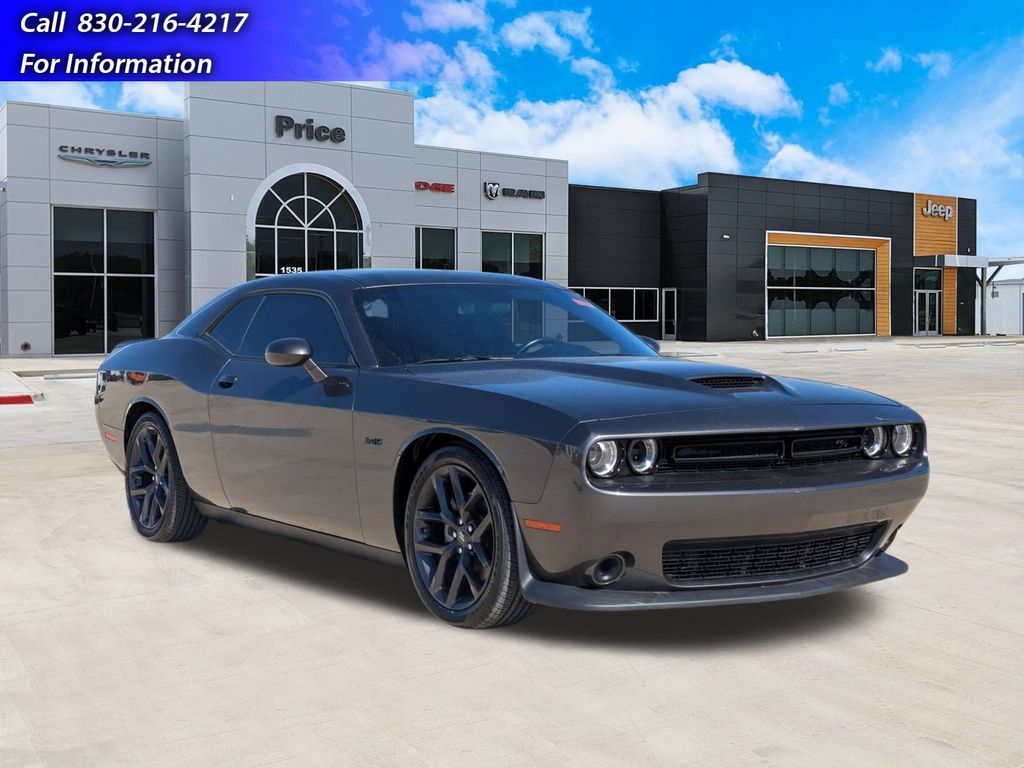 2023 Dodge Challenger R/T's photo