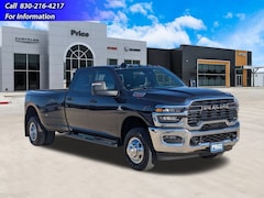 2026 Ram 3500 TRADESMAN CREW CAB 4X4 8' BOX Pickup