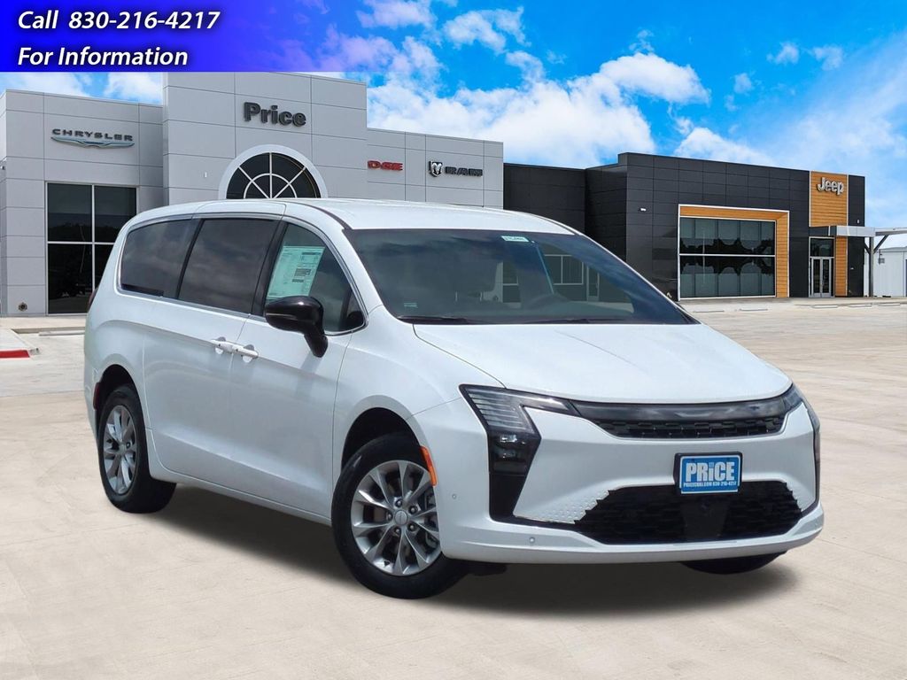 2027 Chrysler Pacifica Select AWD's photo