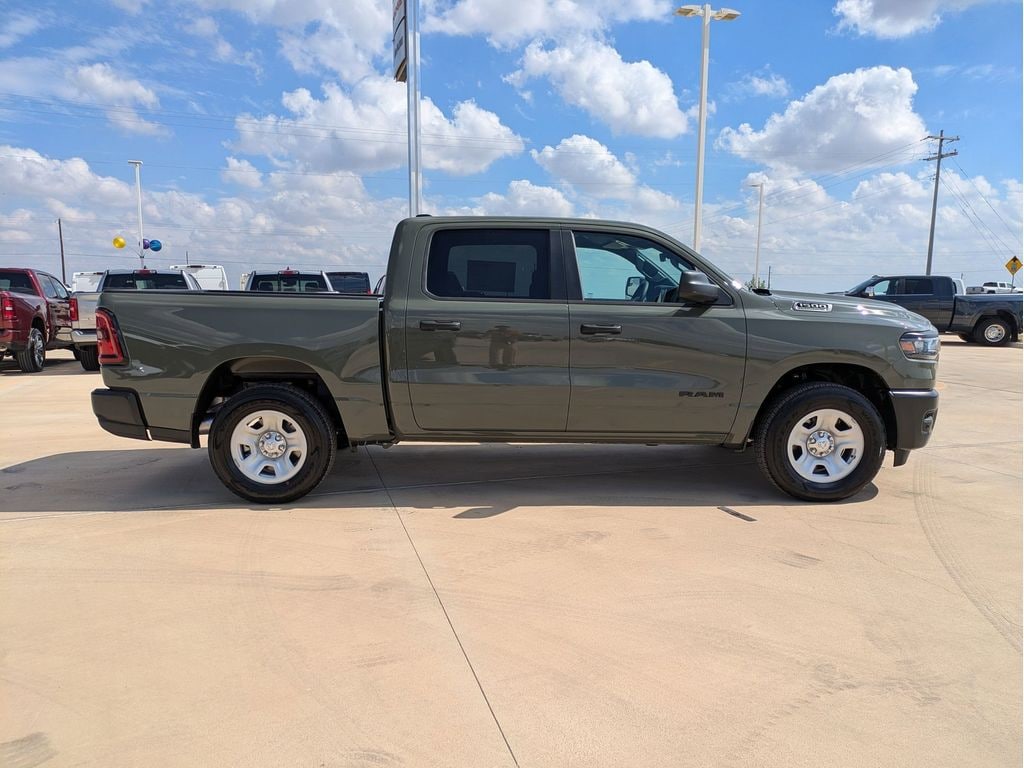 New 2026 Ram 1500 TRADESMAN CREW CAB 4X4 5'7 BOX Pickup