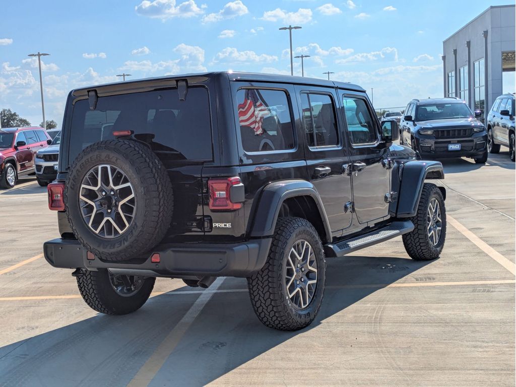 2025 Jeep Wrangler 4-Door Sahara - Photo 2