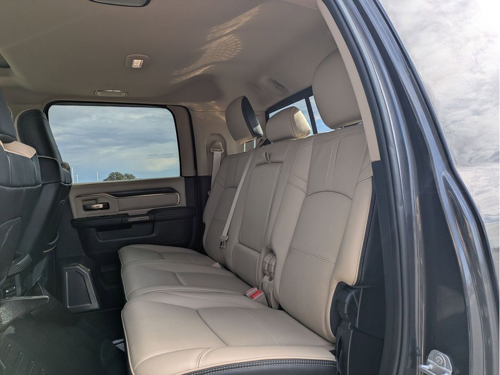 2020 RAM Ram 3500 Pickup Limited - Photo 15
