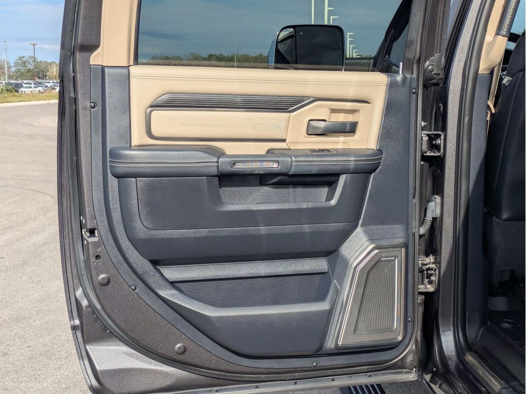 2020 RAM Ram 3500 Pickup Limited - Photo 16