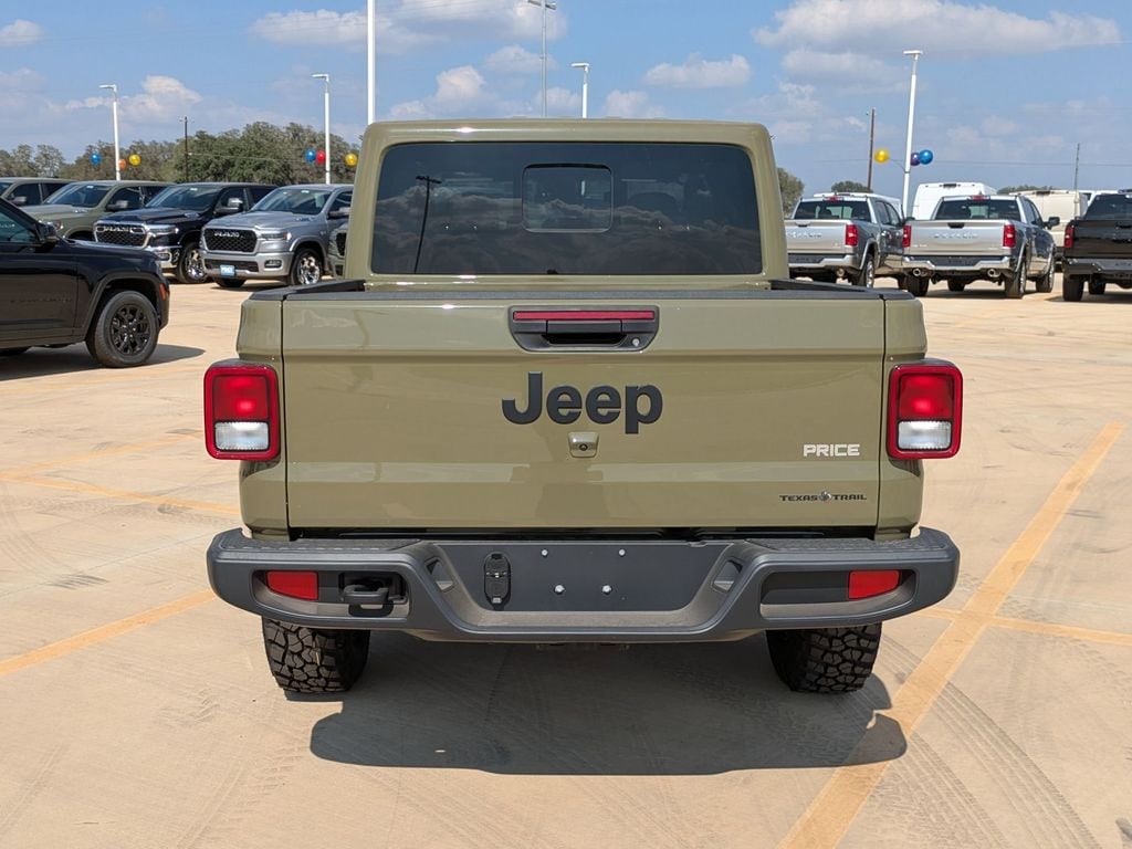 New 2025 Jeep Gladiator TEXAS TRAIL 4X4 Pickup