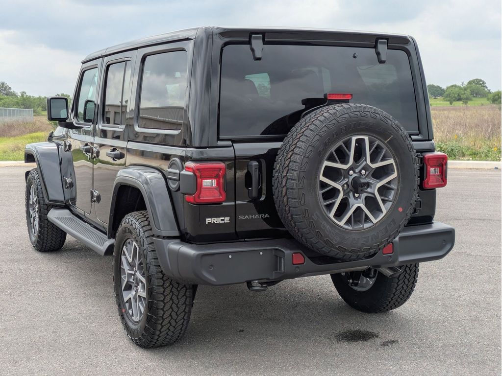 2025 Jeep Wrangler 4-Door Sahara - Photo 5