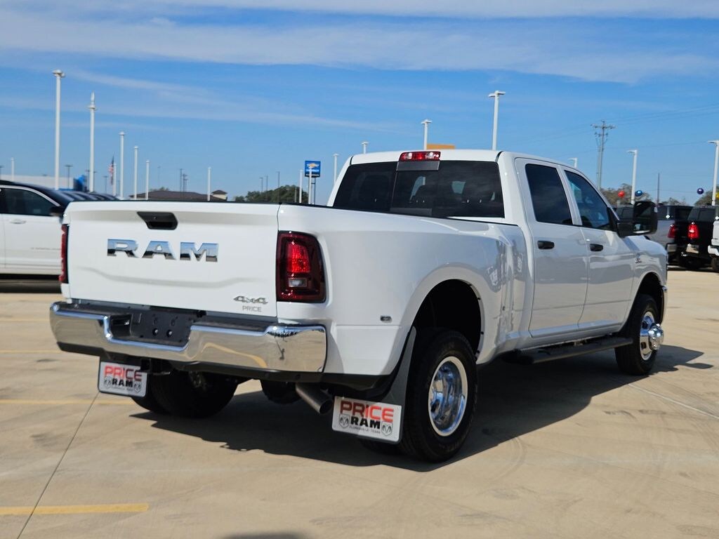 New 2026 Ram 3500 TRADESMAN CREW CAB 4X4 8' BOX Pickup