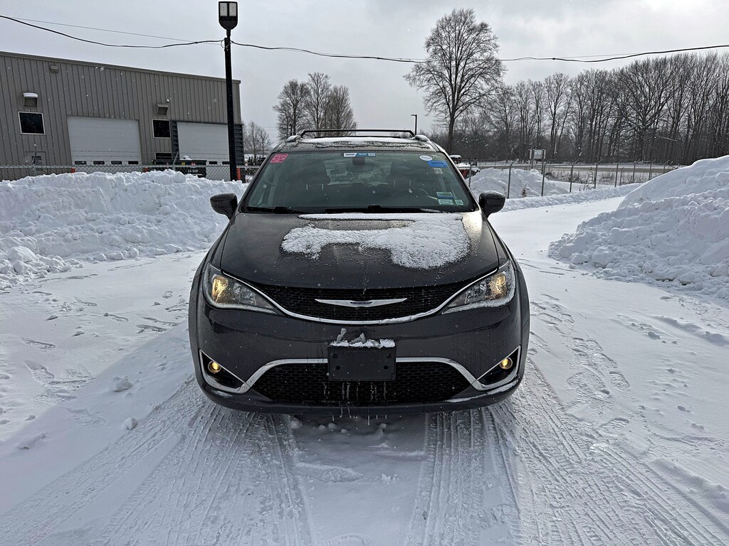 Used 2020 Chrysler Pacifica Touring L Van Passenger Van