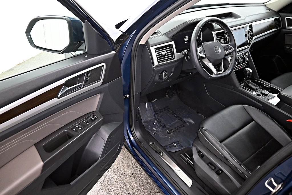 Used 2022 Volkswagen Atlas 3.6L V6 SE w/Technology SUV