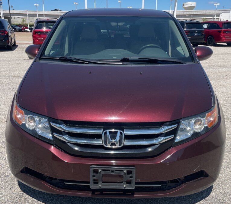 2017 Honda Odyssey SE photo 3