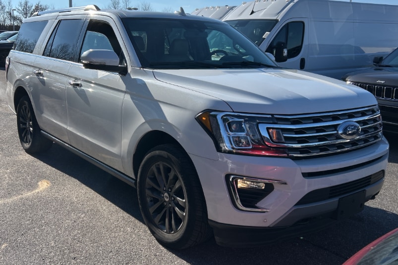 2021 Ford Expedition Limited's photo