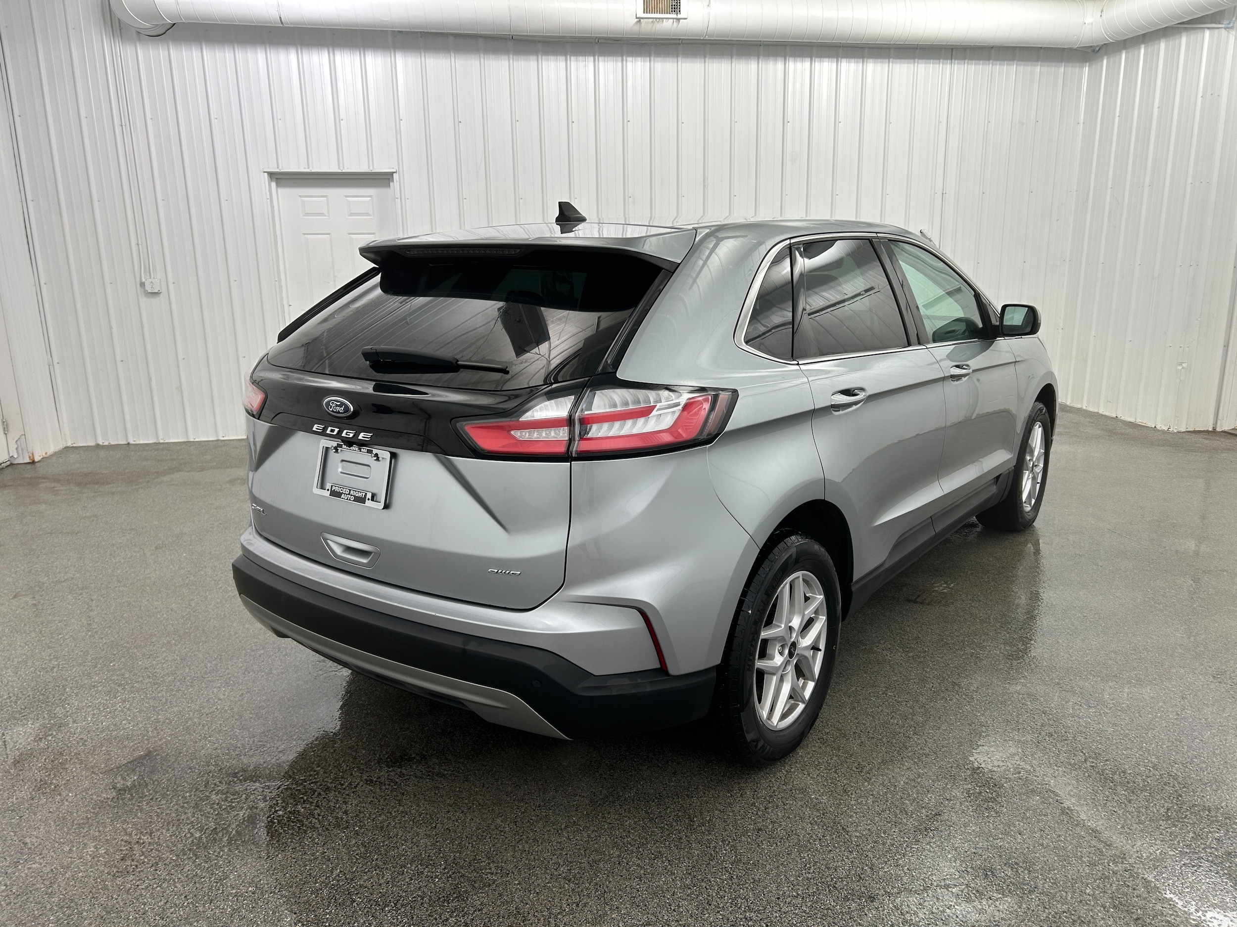 2023 Ford Edge SEL - Photo 31