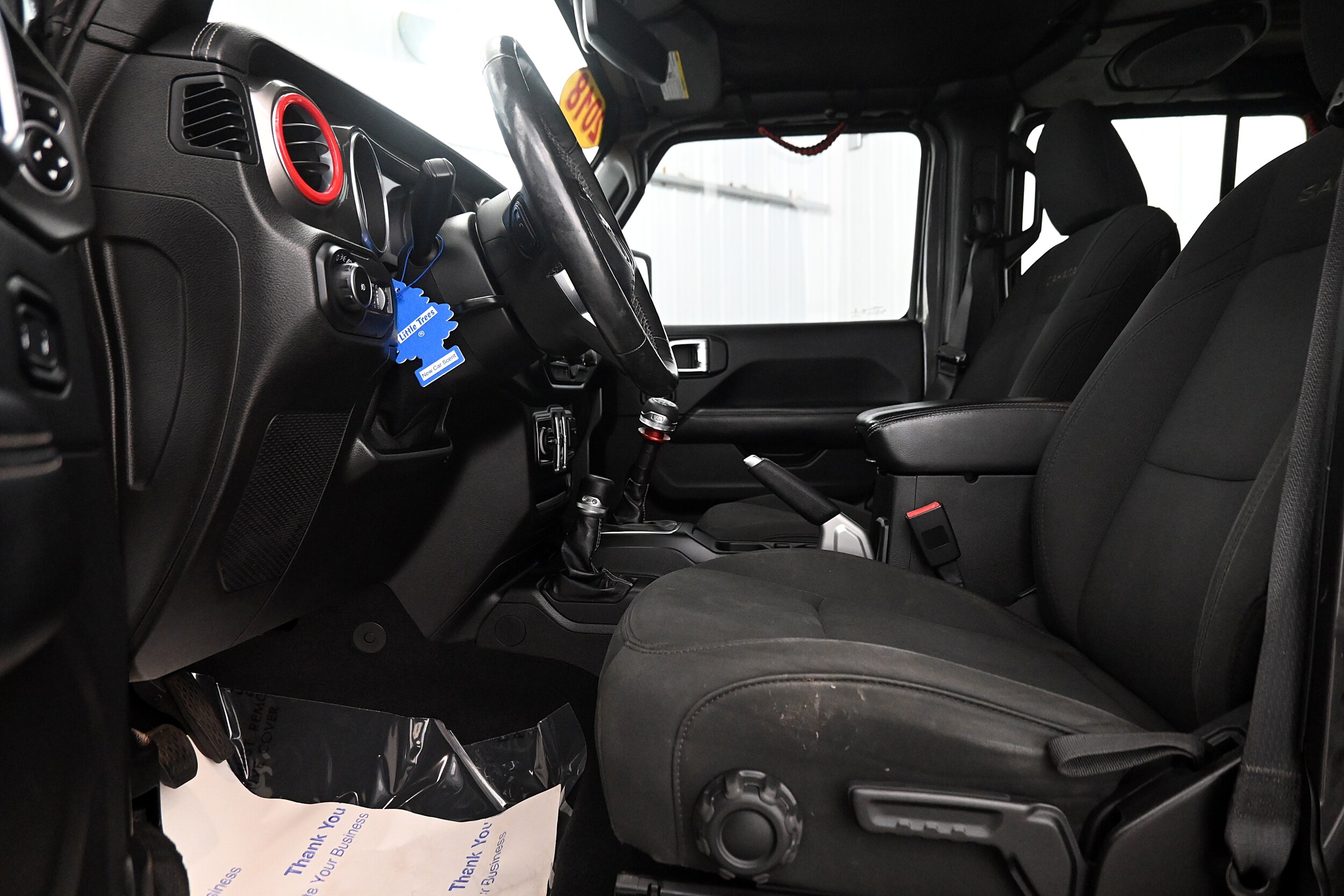 2018 Jeep Wrangler Unlimited Sahara photo 3