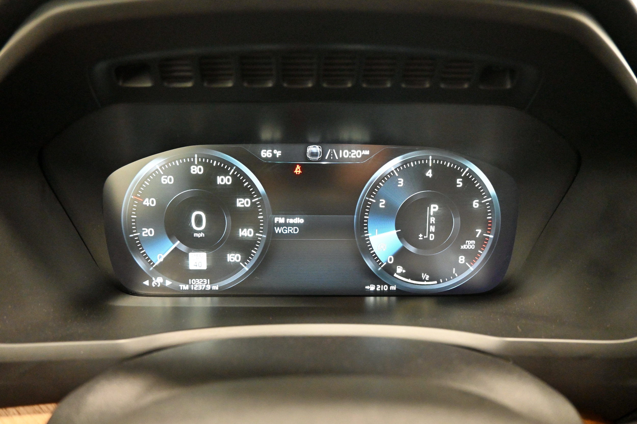 2021 Volvo XC90 Momentum - Photo 8