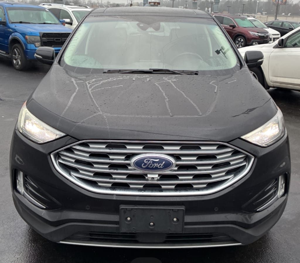 Used 2022 Ford Edge Titanium SUV