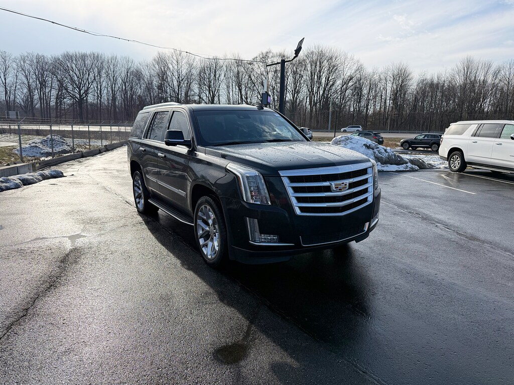 Used 2019 CADILLAC Escalade Luxury SUV