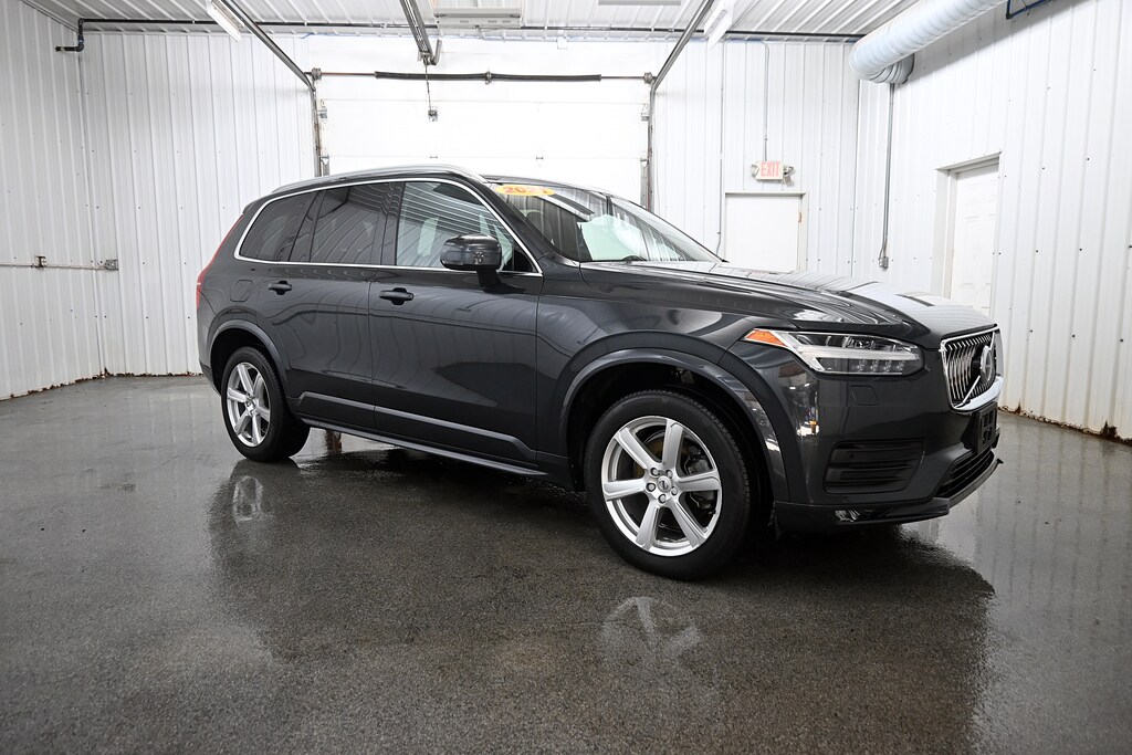 Used 2021 Volvo XC90 T5 Momentum SUV