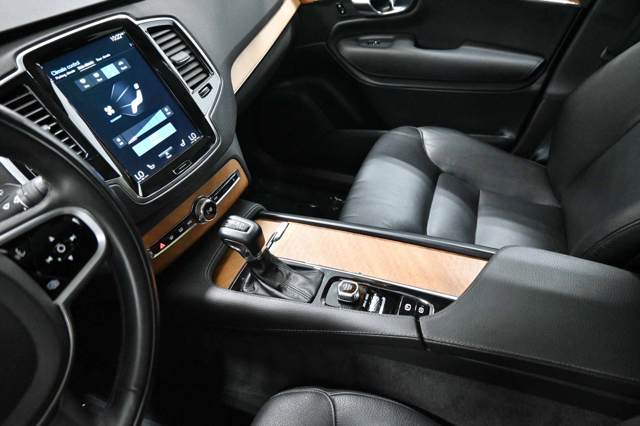 2021 Volvo XC90 Momentum - Photo 20