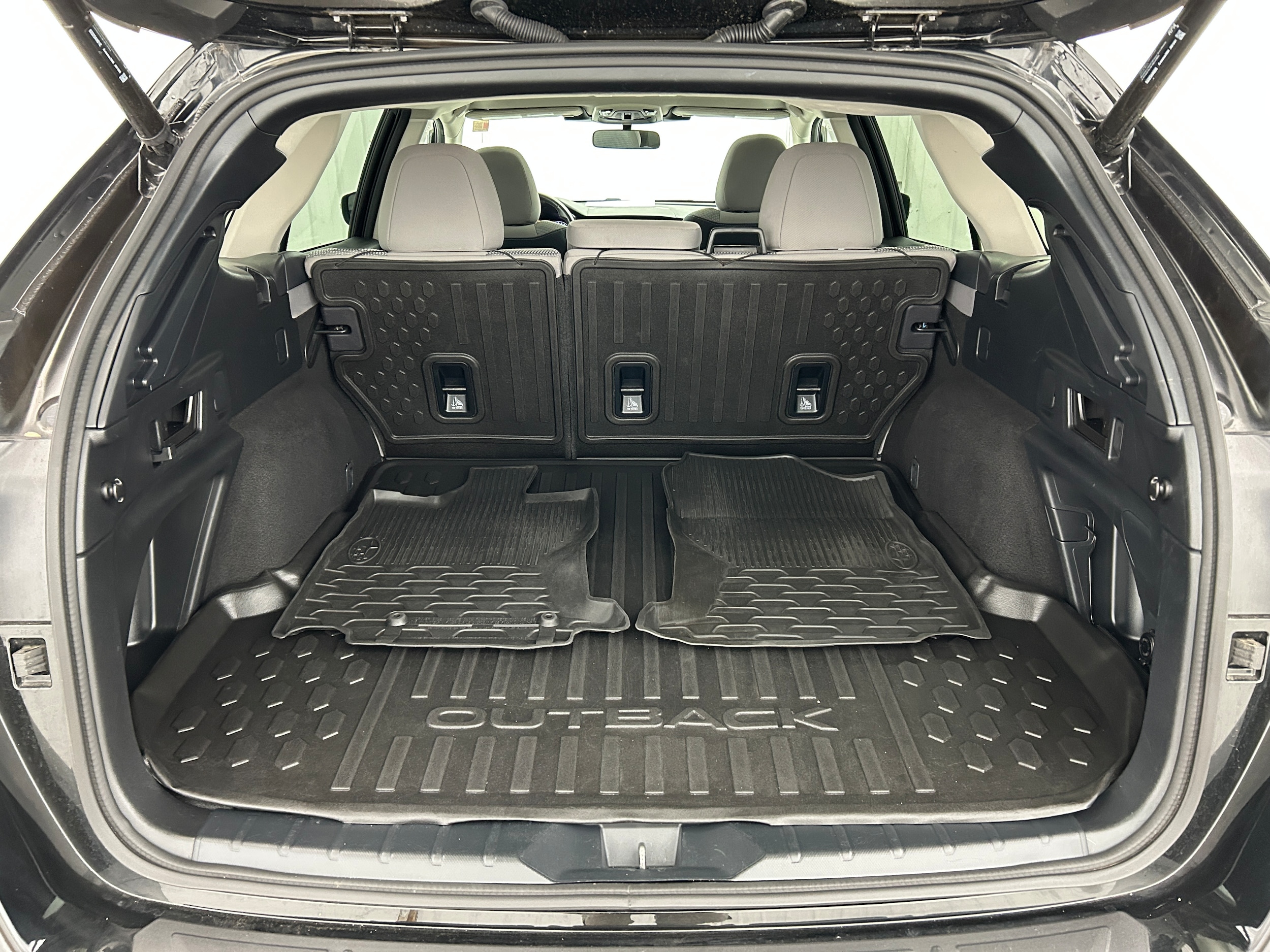 2023 Subaru Outback Premium - Photo 33
