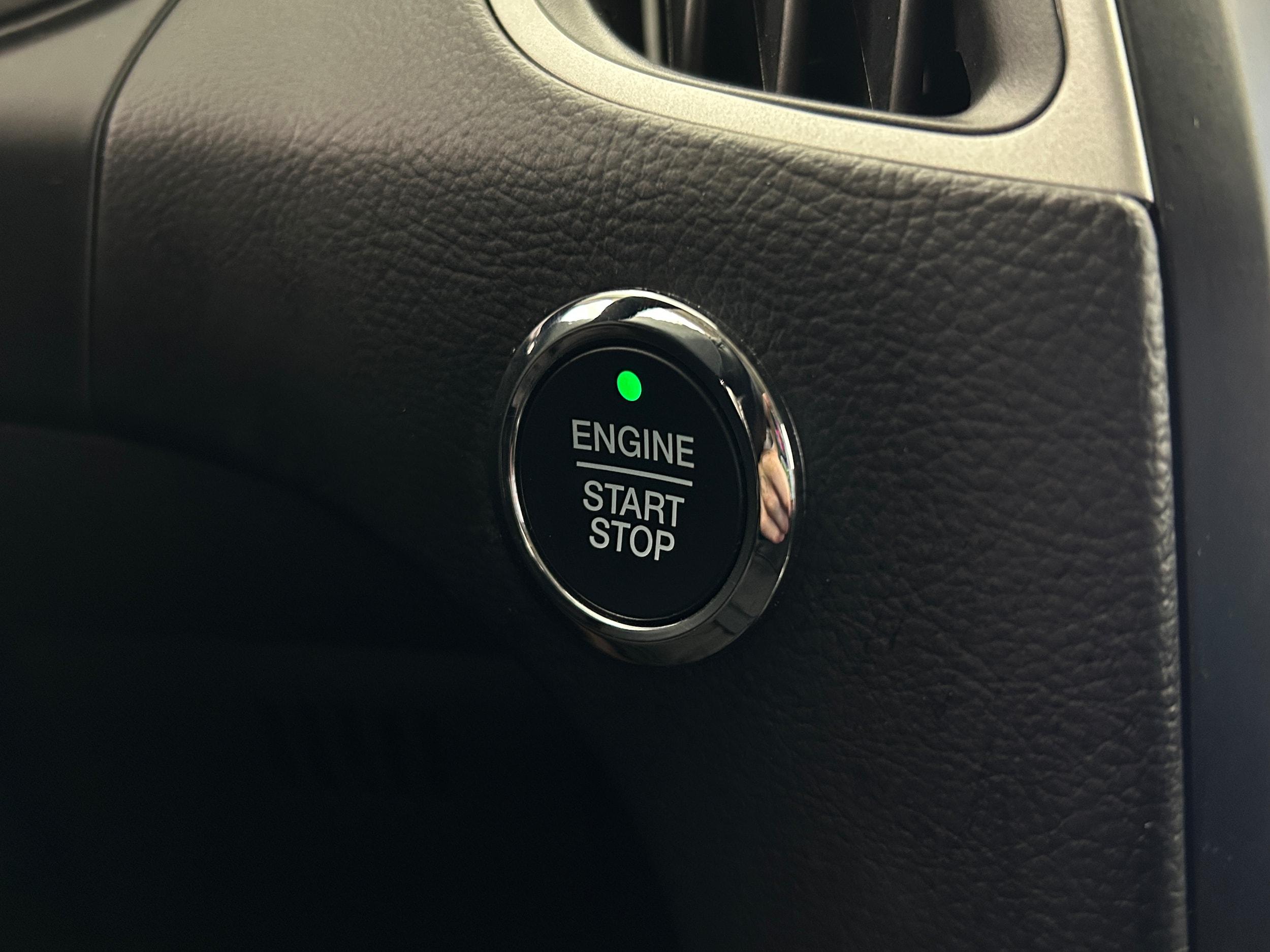 2023 Ford Edge SEL - Photo 11