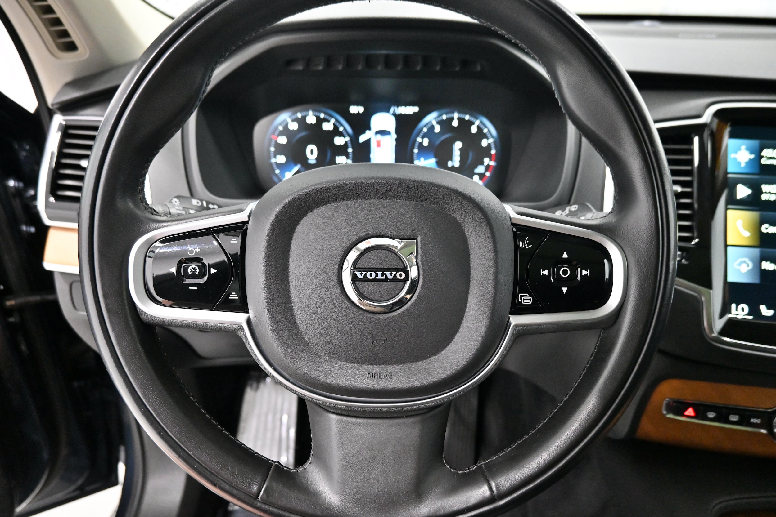 2021 Volvo XC90 Momentum - Photo 7