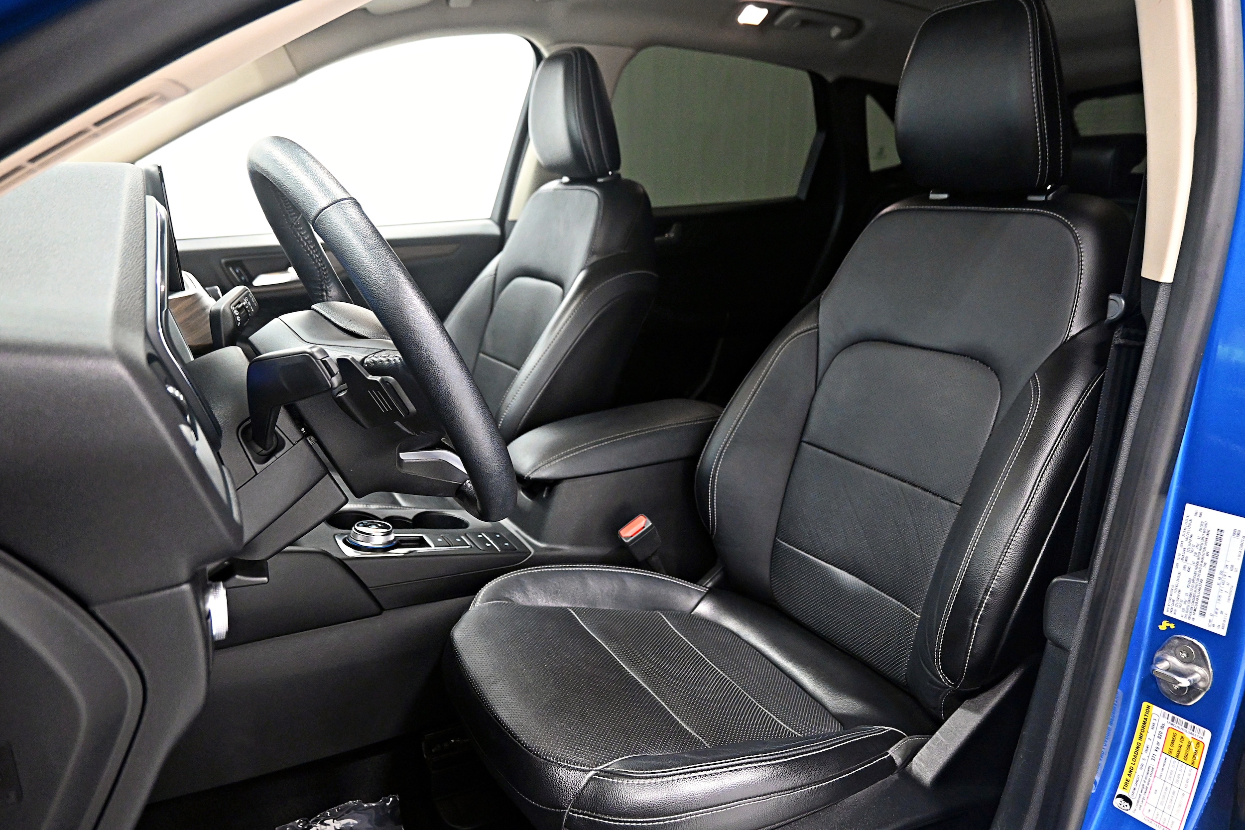 2020 Ford Escape Titanium - Photo 6