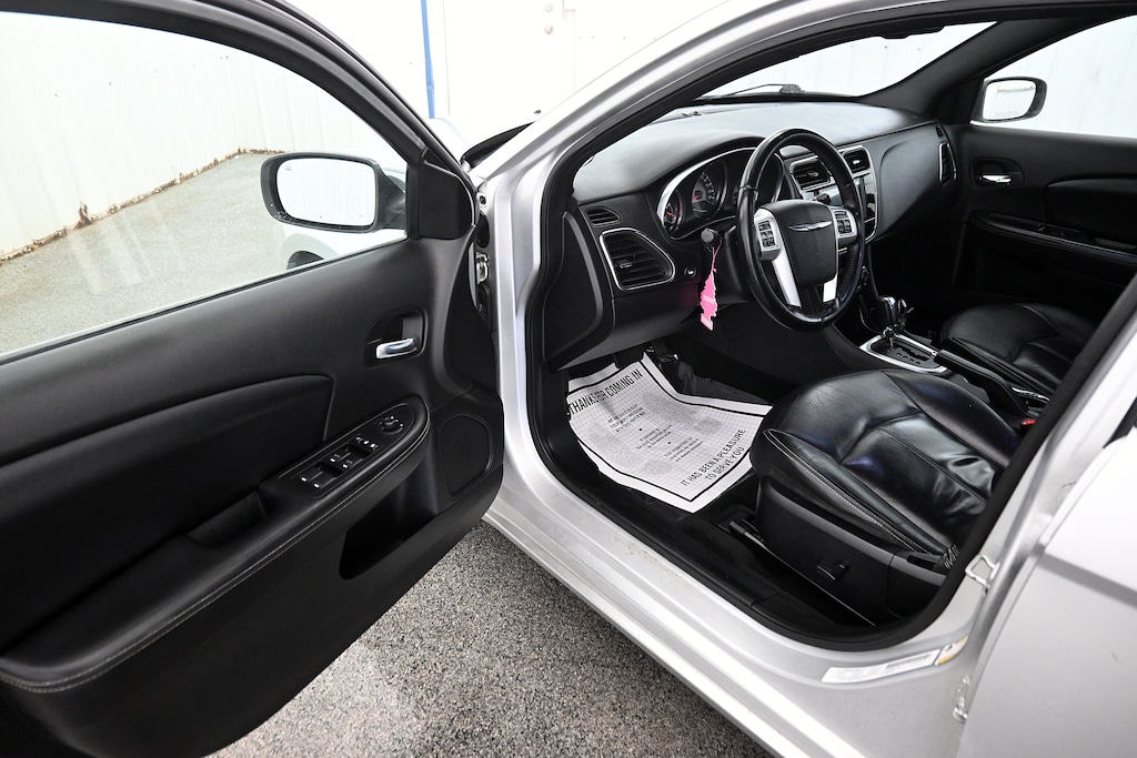 Used 2012 Chrysler 200 Limited Sedan