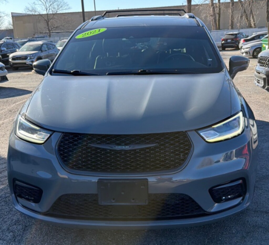 Used 2021 Chrysler Pacifica Touring L Van Passenger Van